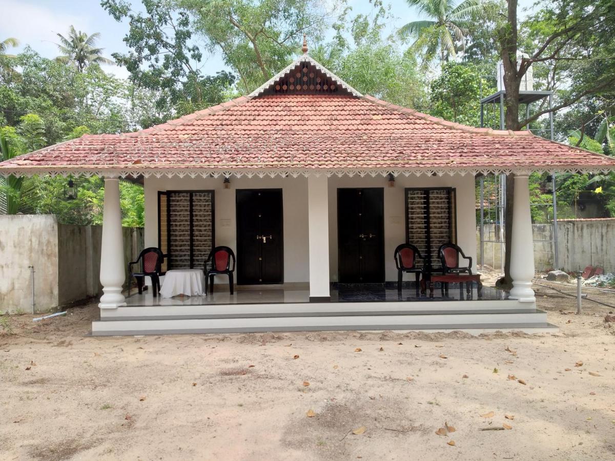 Marari Secret Beach Yoga Homestay Mararikulam Buitenkant foto